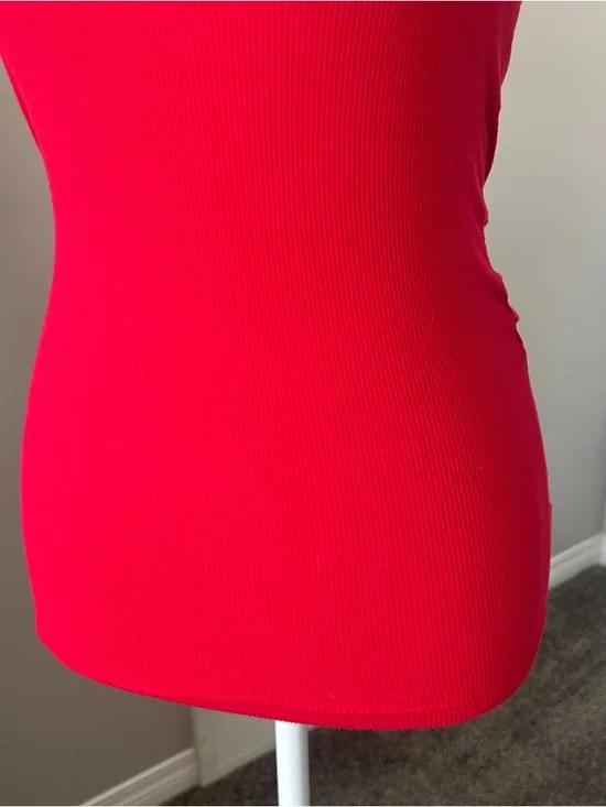 Y2K “SWS” Plain Red Ribbed Tank Top - Picture 3 of 7